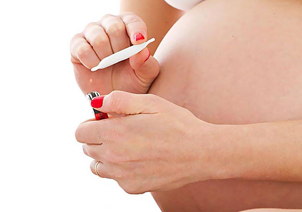 Ciąża, W Ciąży, Palenie, Stosowanie, Spożywanie, Marihuany, Konopi, Cannabis, Suszu